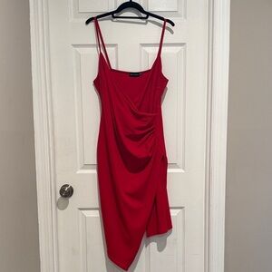PrettyLittleThing Red Asymmetrical Dress